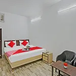 Oyo Hotel Nirvan Near Jahangirpuri Metro Station