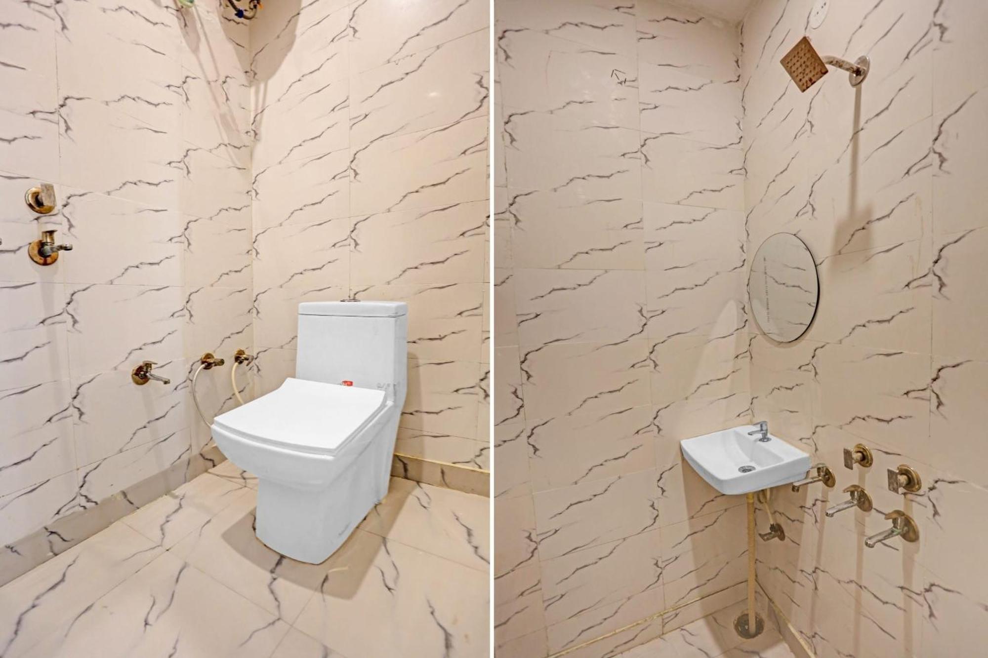 Oyo Nirvan Near Jahangirpuri Metro Station 3*