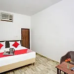 Oyo Hotel Nirvan Near Jahangirpuri Metro Station